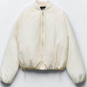 Zara water repellent oversized padded bomber jacket ecru color size M